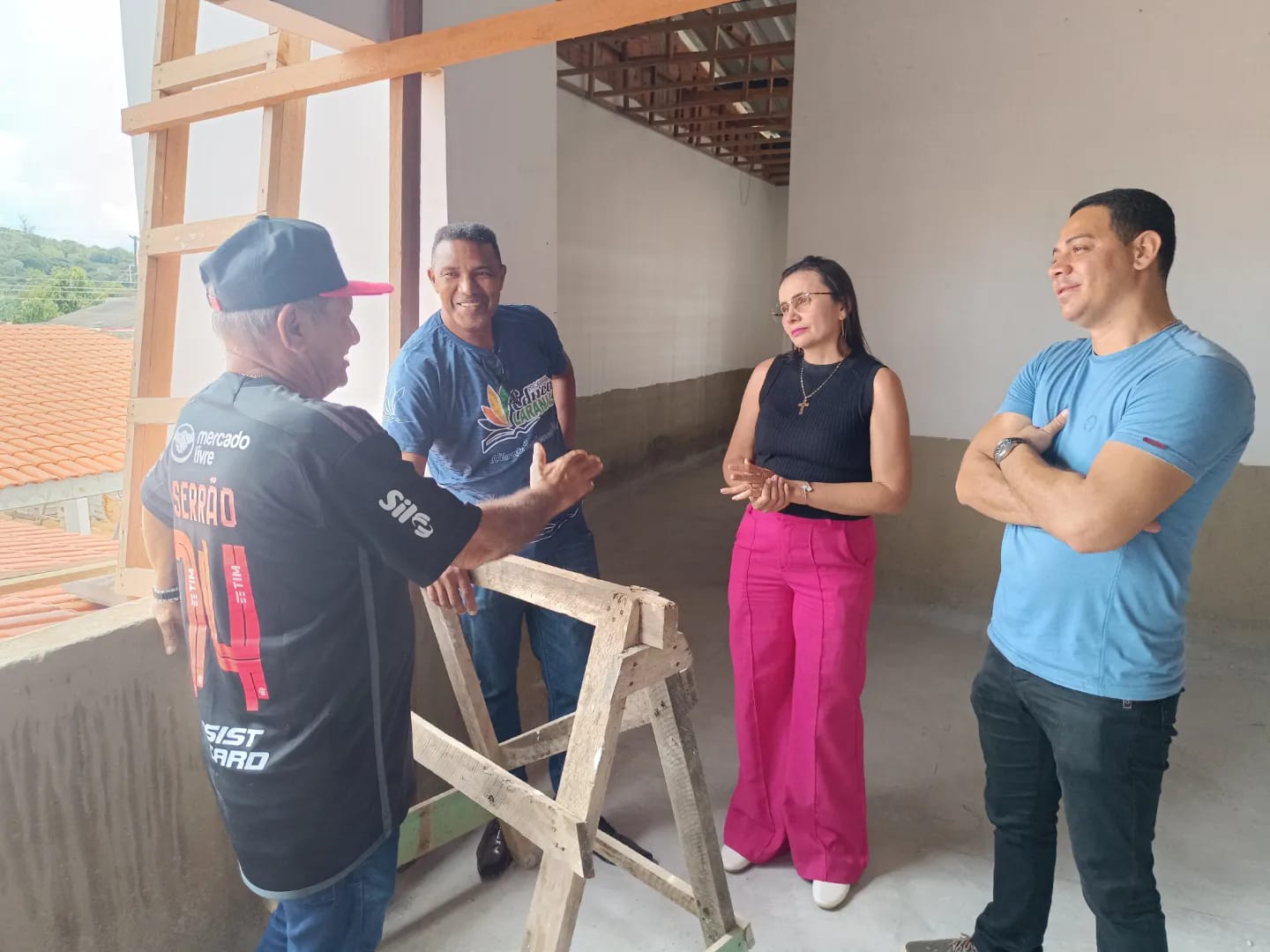 VISITA - ESCOLA DE 22 SALAS NO BAIRRO CENTRO